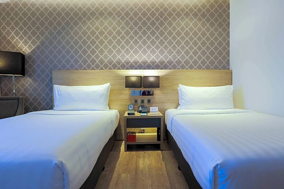 CLC Bai Hotel导师制与咨询:讲师缺席时如何安排课程:学校相关图片