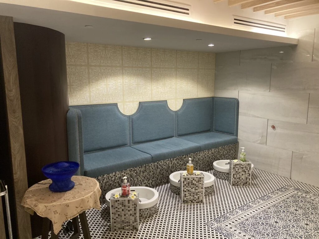 CLC Bai Hotel 商务英语 |课程和目标设定中可以涵盖的情况:学校相关图片