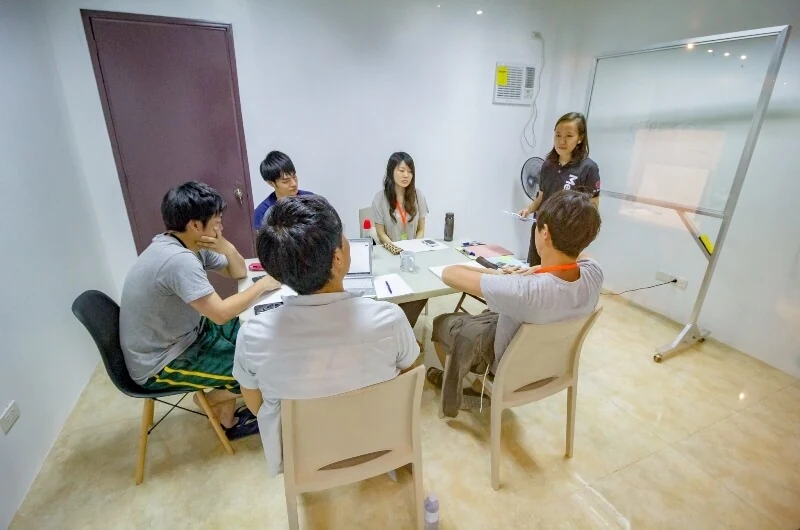 职场人士宿务留学怎么安排:休假、课程与回国应用