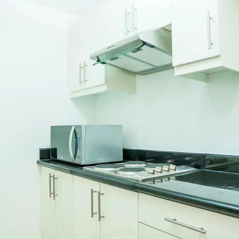 宿务Quest Serviced Residences Cebu：Ayala步行5分钟、带厨房的长住指南｜1BR、2BR能把睡觉的地方和生活的地方分开