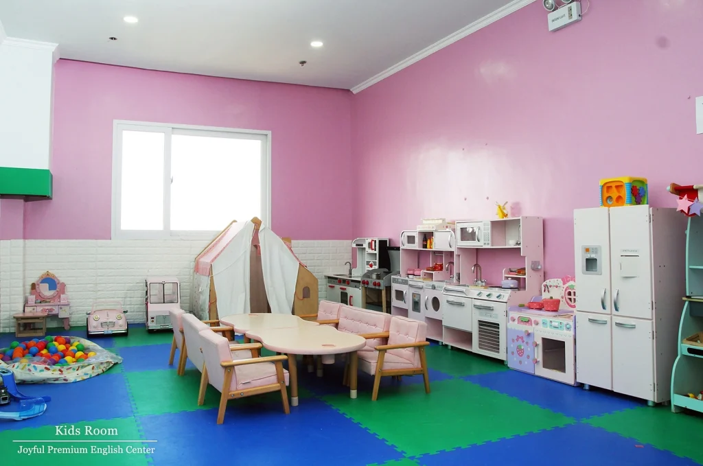 Joyful Education与抵达前完成一次确认相关的菲律宾校内实景