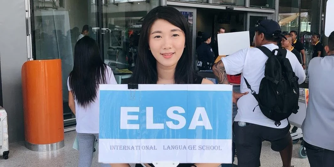 ELSA在宿务的校内咨询与手续确认场景