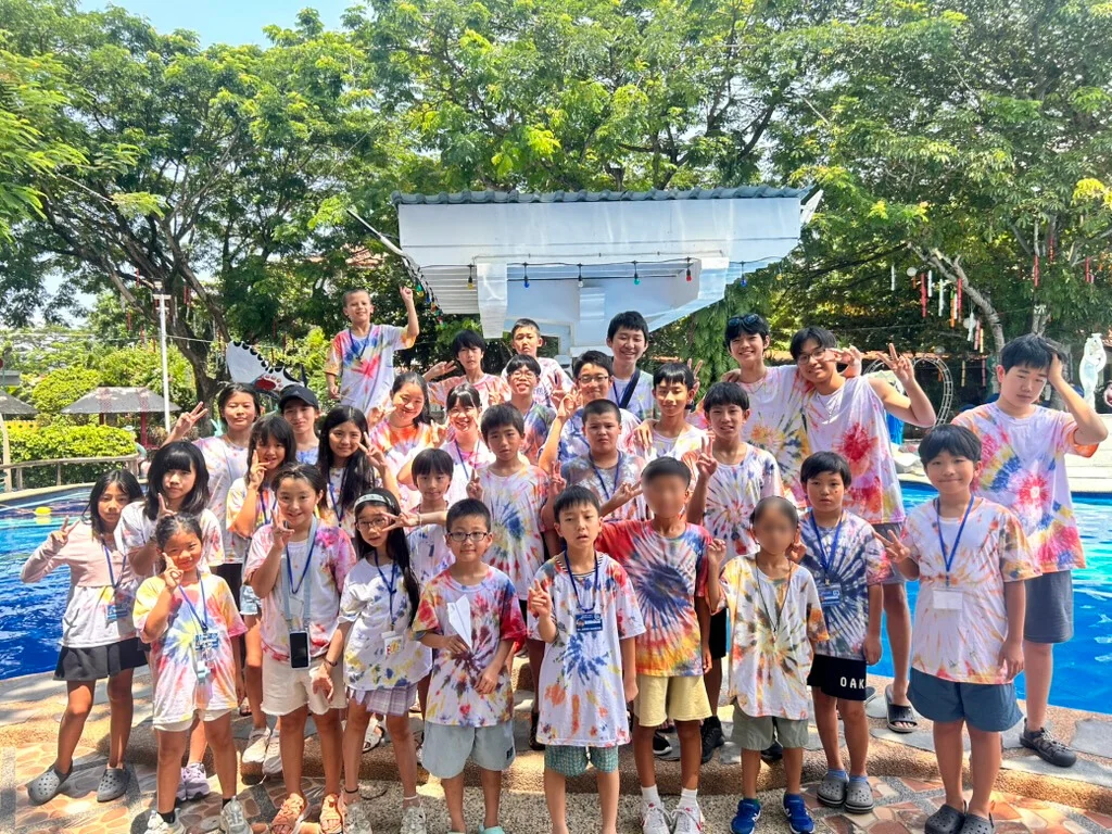 First English Global College与「参考资料」相关的学校、学习或校园生活场景
