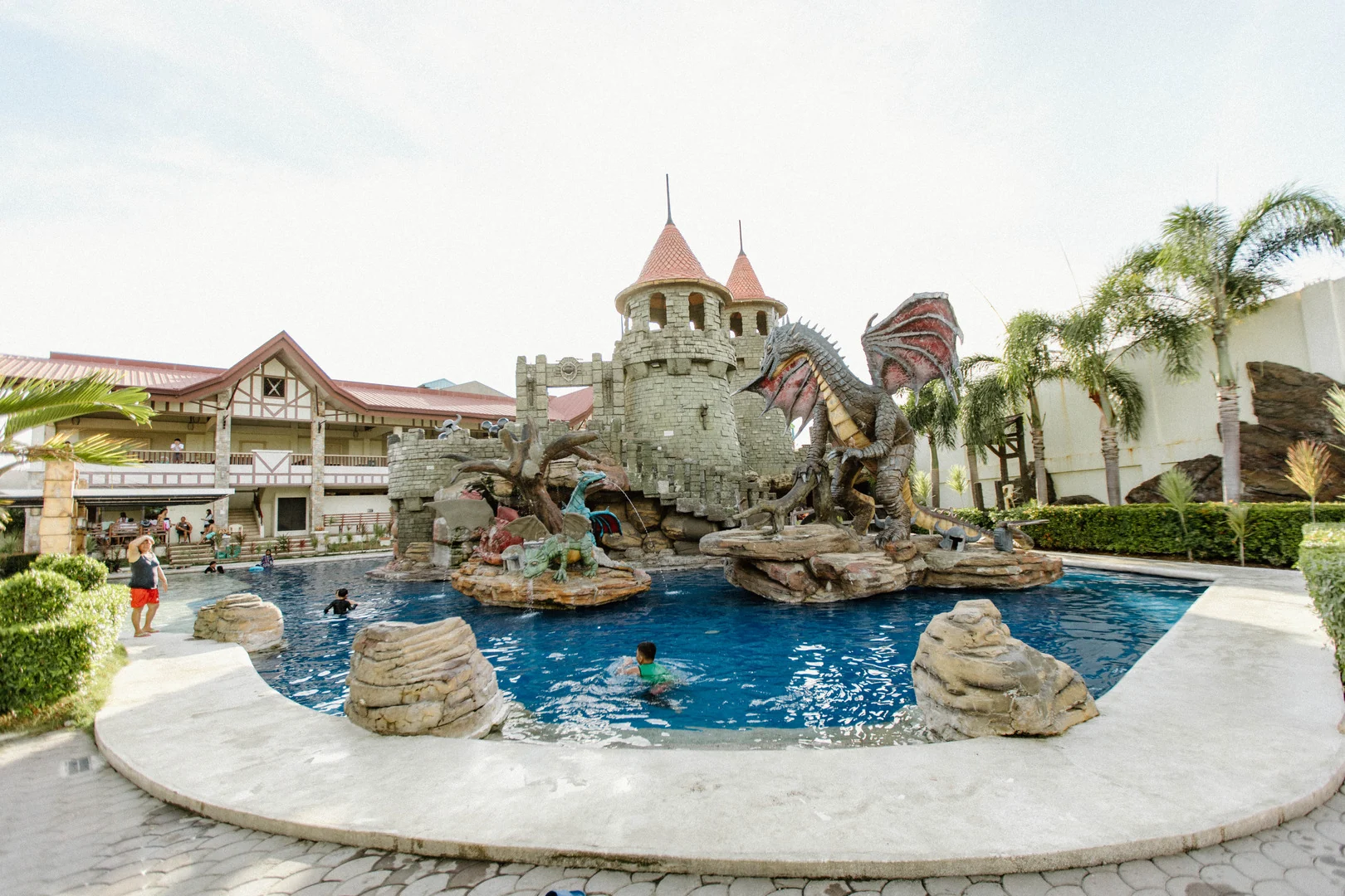 Cebu Westown Lagoon 的 Dragon Cove 游水区