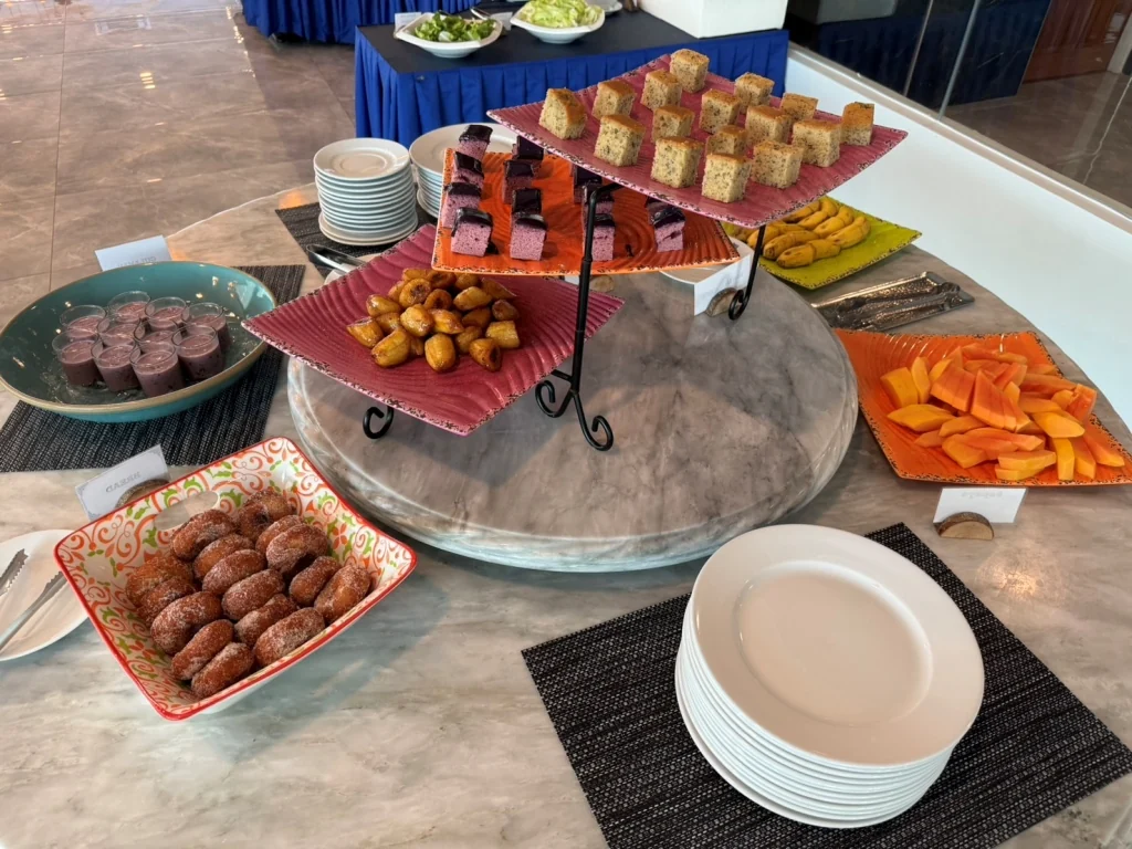 Joyful Education与同样的餐食会因周期产生不同感受相关的菲律宾校内实景