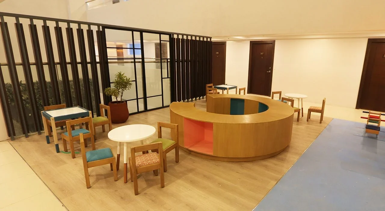 以同一标准比较步行圈的中小酒店｜宿务实景