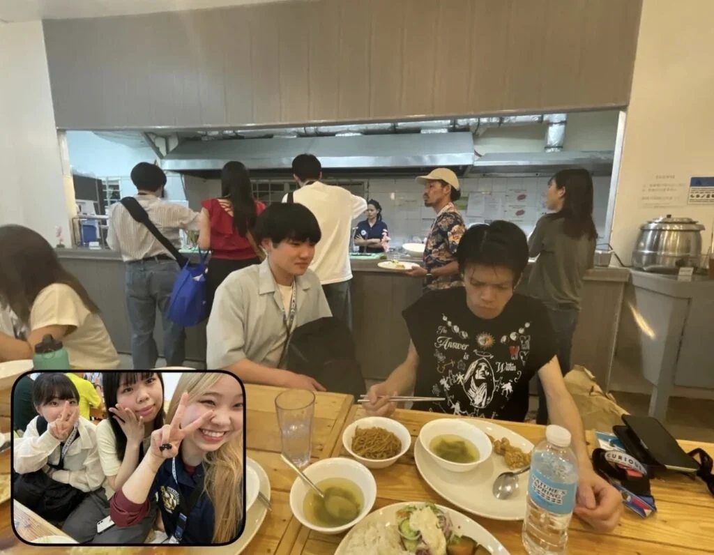 Curious World Academy Mabolo校区的食堂、餐食与用餐环境