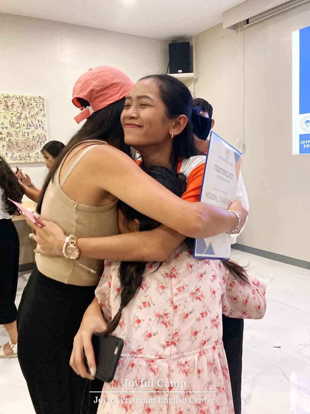 Joyful Education与使用之前的快乐教育亲子留学项目中，孩子们是如何度过课堂和玩耍的呢？信息的实用核对方法相关的菲律宾校内实景