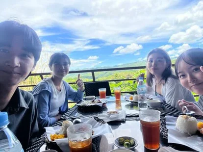 Curious World Academy Mabolo校区的食堂、餐食与用餐环境