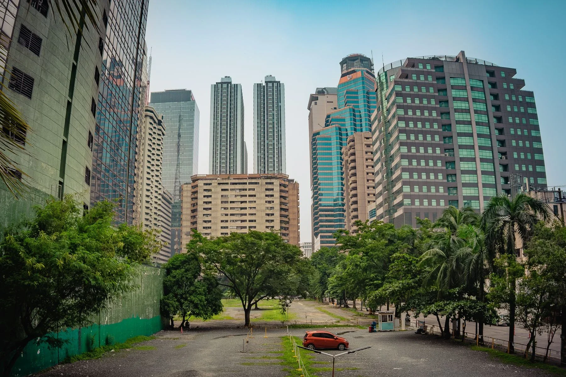午后的雨影响一直持续到傍晚｜宿务实景