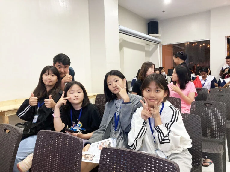Joyful Education与现行学校应询问当期构成相关的菲律宾校内实景