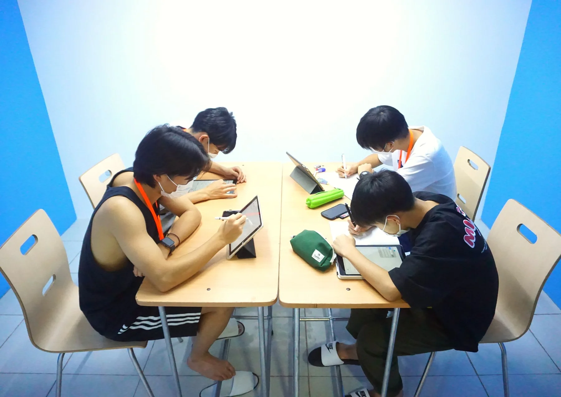 GLC宿务校区的学生构成要看日期，不能当作固定比例相关场景