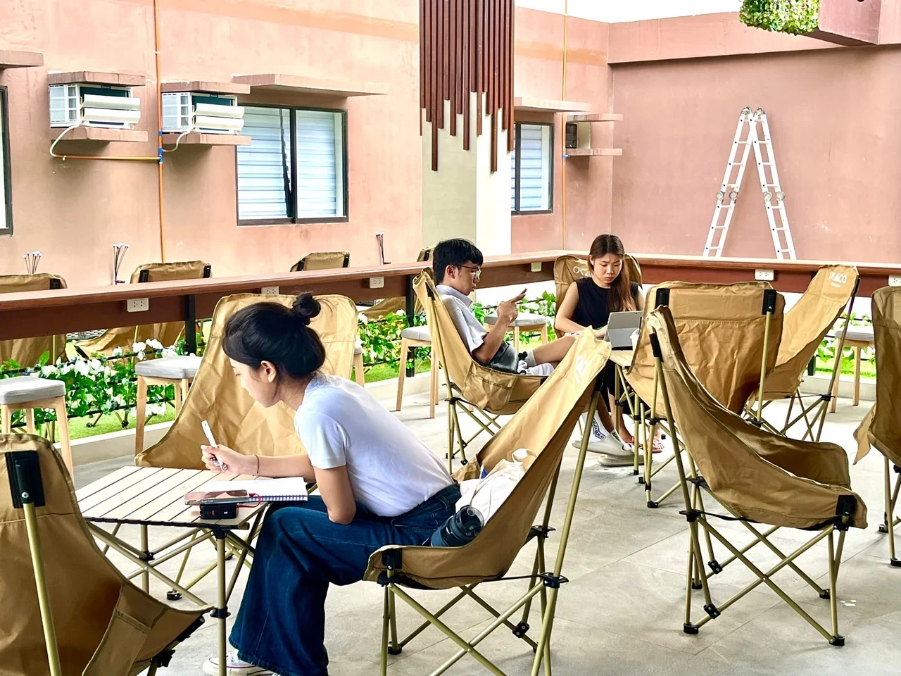 I.BREEZE的真实学习和生活环境实景