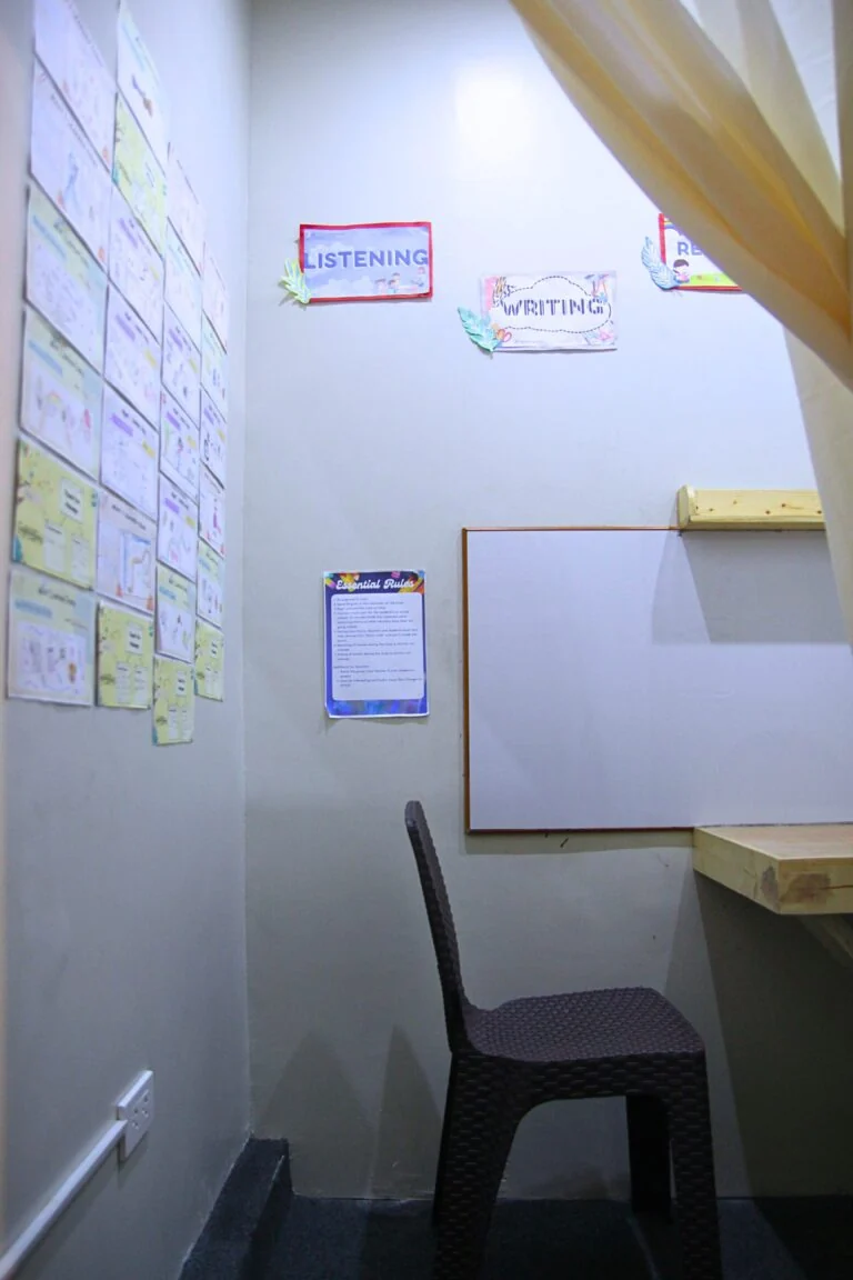 Joyful Education与参考资料相关的菲律宾校内实景