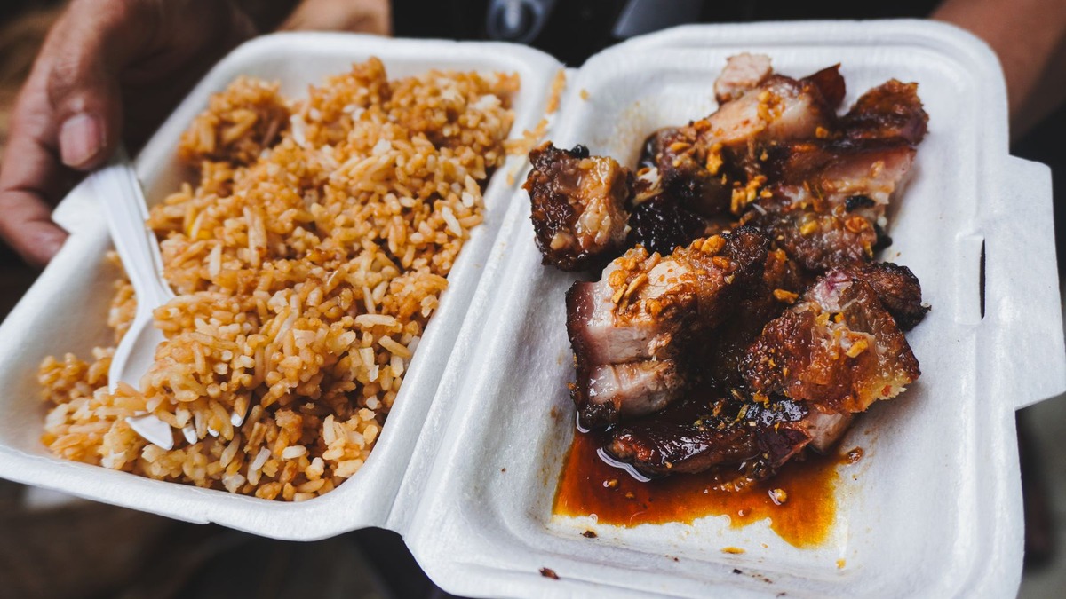 宿务Robinsons Fuente吃什么：米饭配菜、披萨、快餐与咖啡按用途选：想吃米饭配菜时，可考虑Sugbahan相关实景