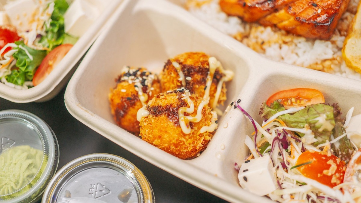 宿务Robinsons Fuente吃什么：米饭配菜、披萨、快餐与咖啡按用途选：堂食还是外带，在决定菜品前商量好相关实景