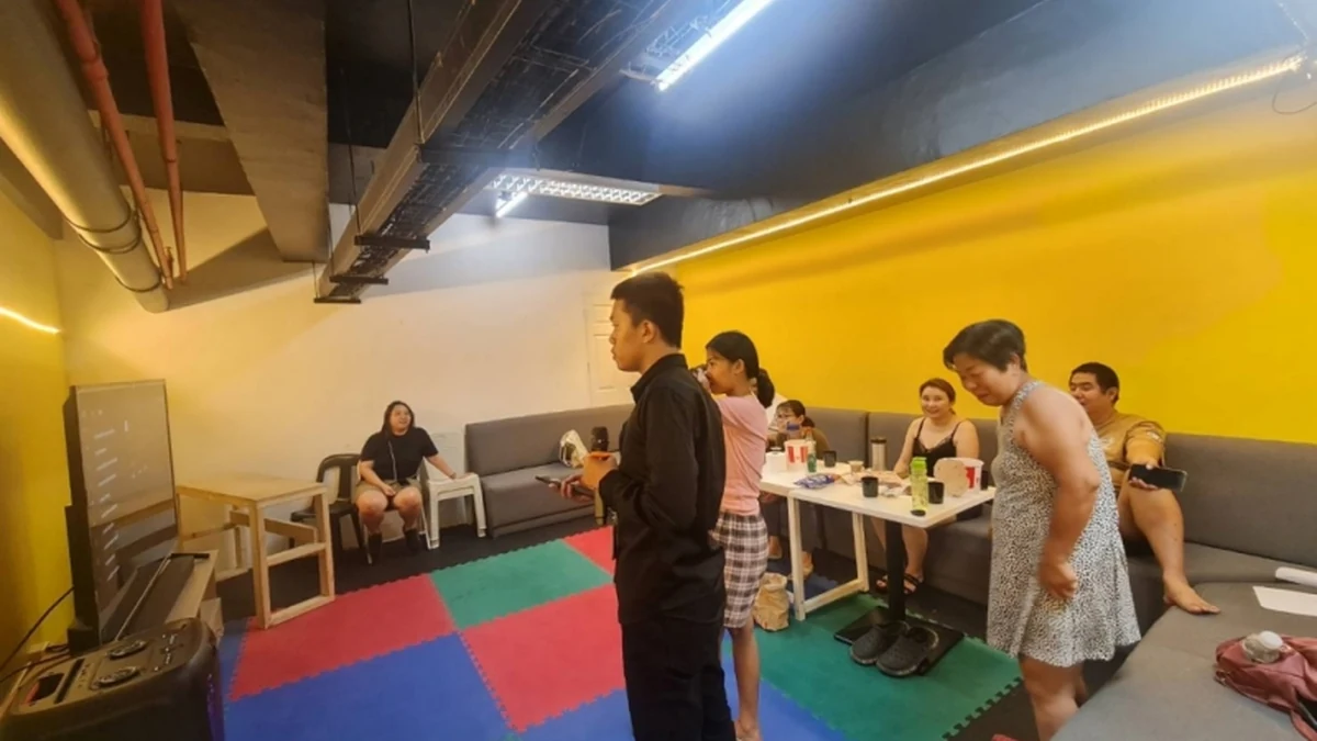 印第安纳大学英语学院的俱乐部活动：在课外使用英语的机会