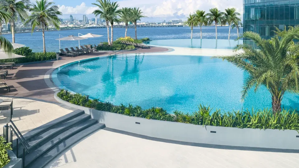 NUSTAR官网展示的Leisure Pool泳池