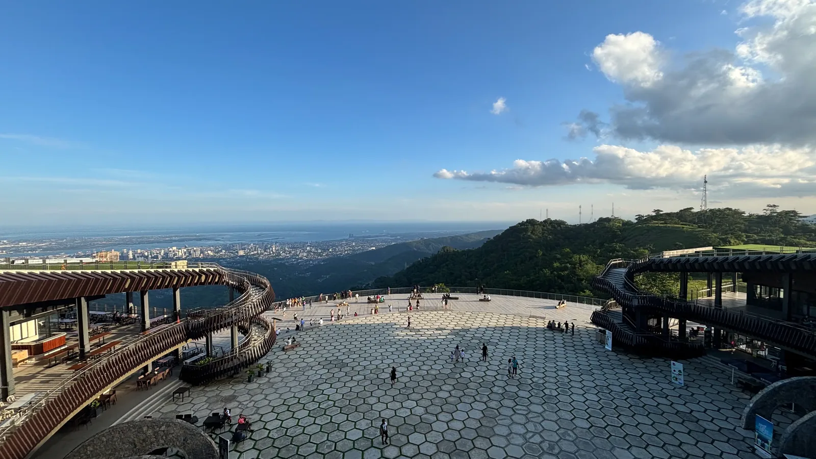 TOPS与Busay山地游指南:夕阳、夜景、接驳车及半日路线