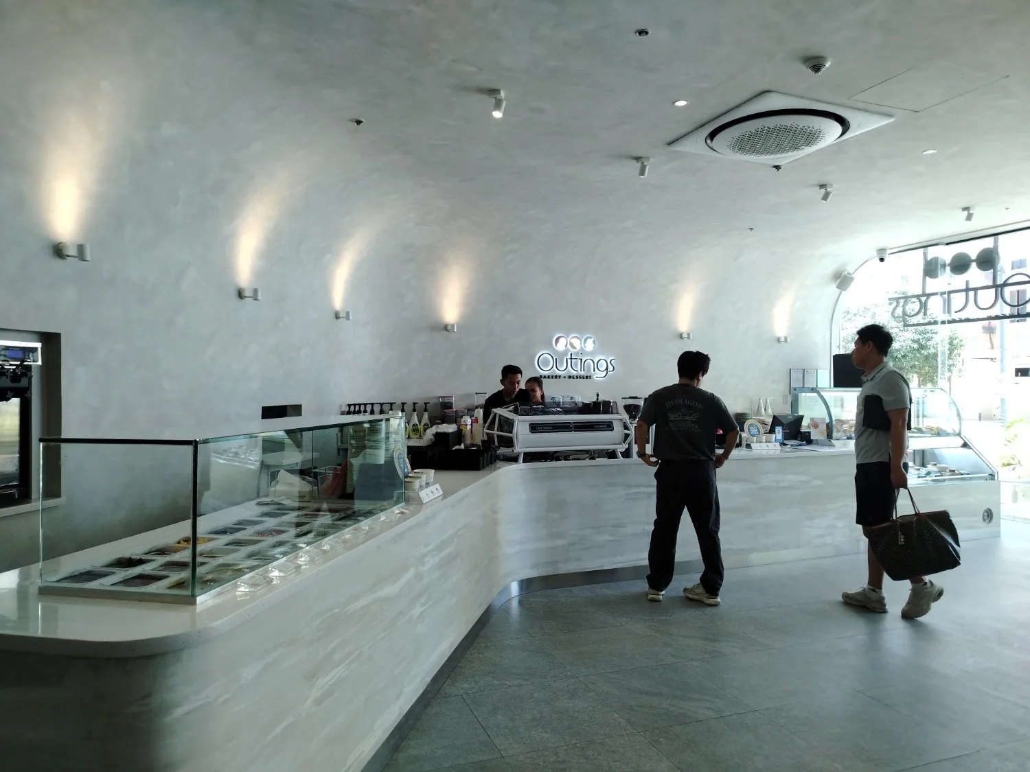 麦克坦新城Outings Bakery＋Dessert：面包、蛋糕与咖啡怎么选的正文相关图片1