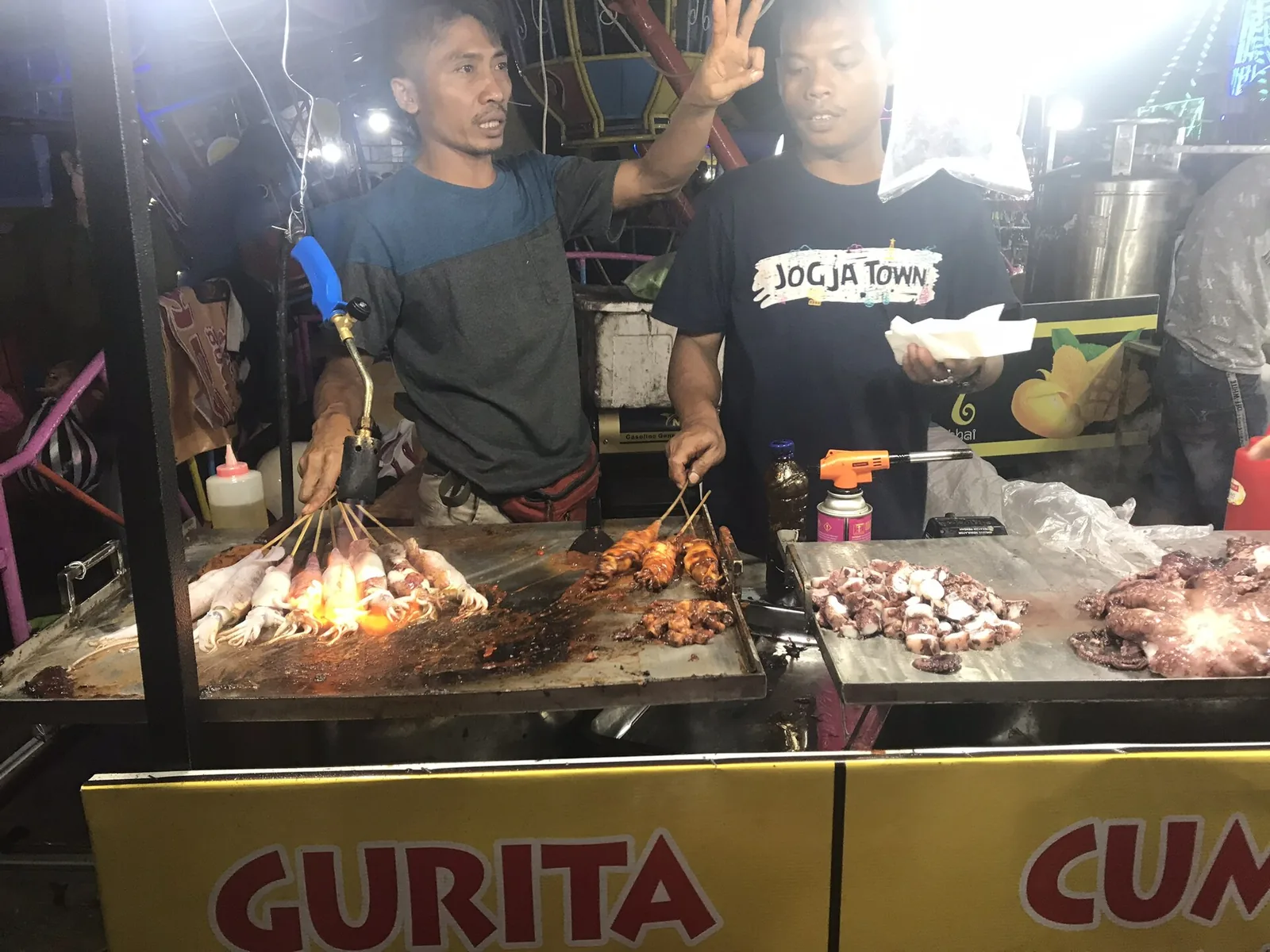 Sugbo Mercado为何能在宿务扎根:用11年资料看餐饮创业者与夜市文化