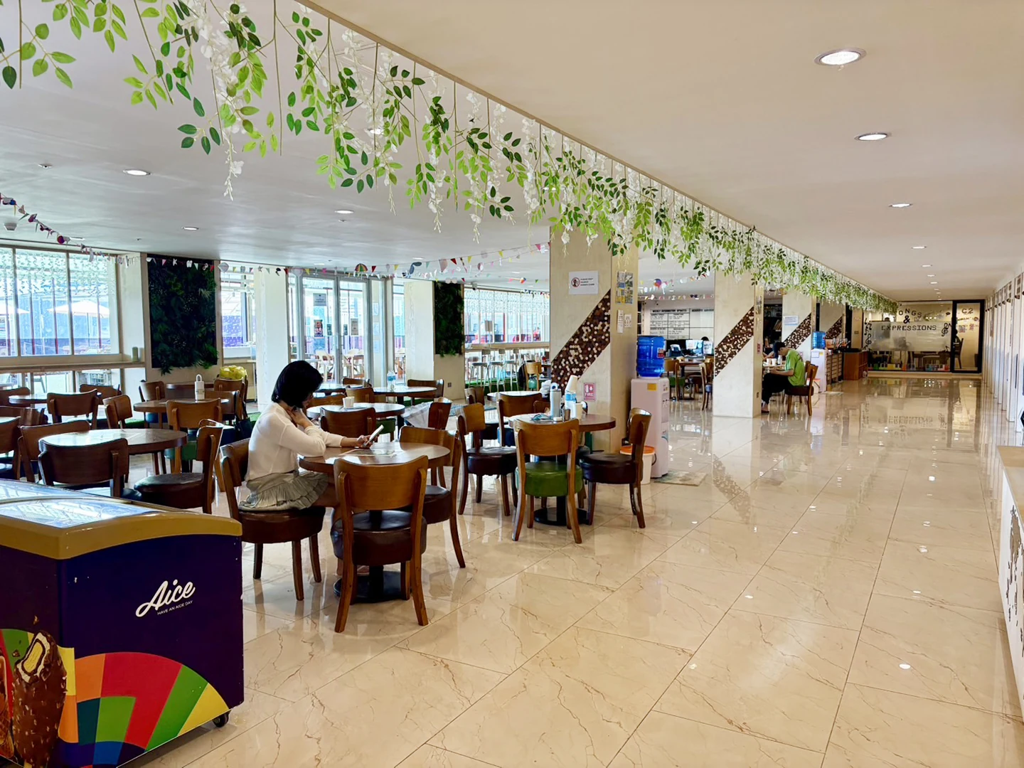 SMEAG Encanto校内公共学习与用餐空间