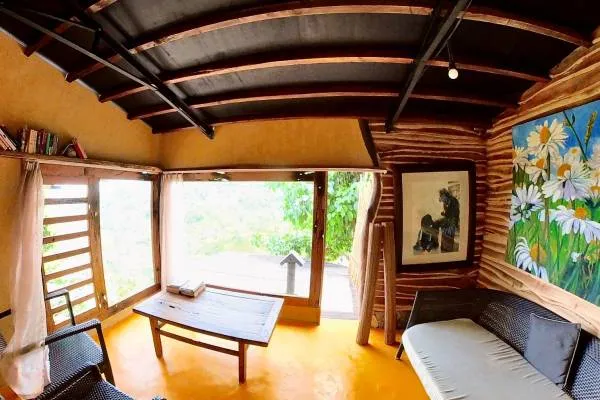セブの山の上の隠れ家「Lakeview Le Jardin」で休日を過ごす
