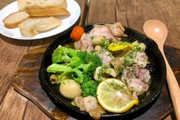 セブITパークに日本人シェフこだわりの洋食屋がオープン!