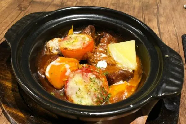 セブITパークに日本人シェフこだわりの洋食屋がオープン!