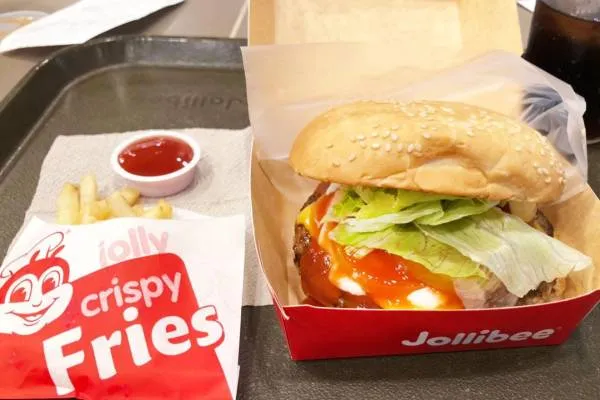 セブ島の有名ファストフード店3社でハンバーガー食べ比べ!