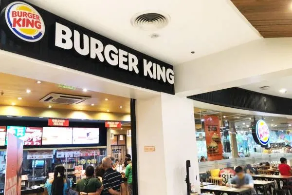 セブ島の有名ファストフード店3社でハンバーガー食べ比べ!