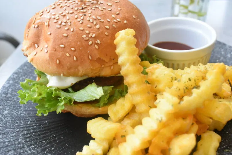 セブ・マクタン島でウクレレデビュー!UkeHub Cafe