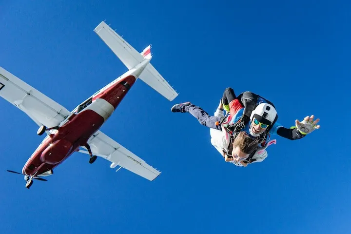 セブ島で体験できる非日常アクティビティ特集【スカイダイビング・乗馬・空中散歩】