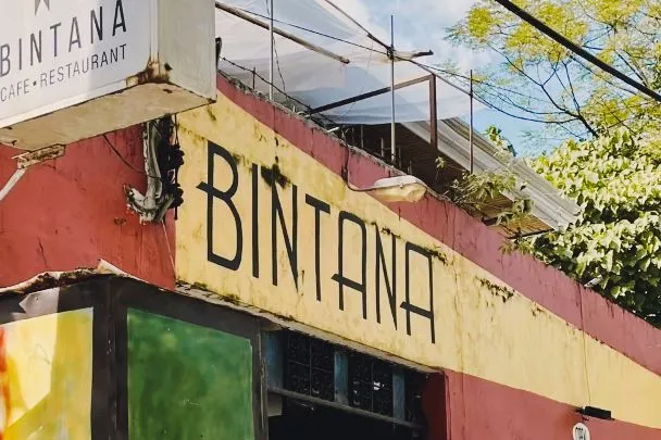 セブのBintana Coffee House｜Elizabeth Pondで食事とアートを楽しむ