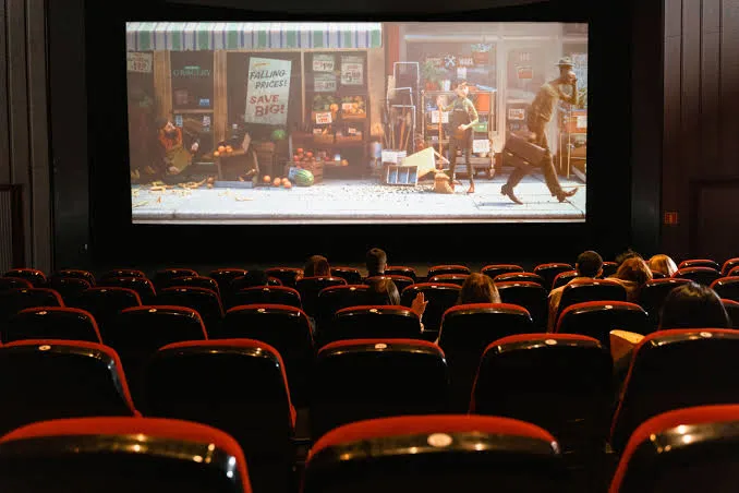 セブ市のCine Orienteとコロンの映画館史 劇場の変遷から商店街を読む