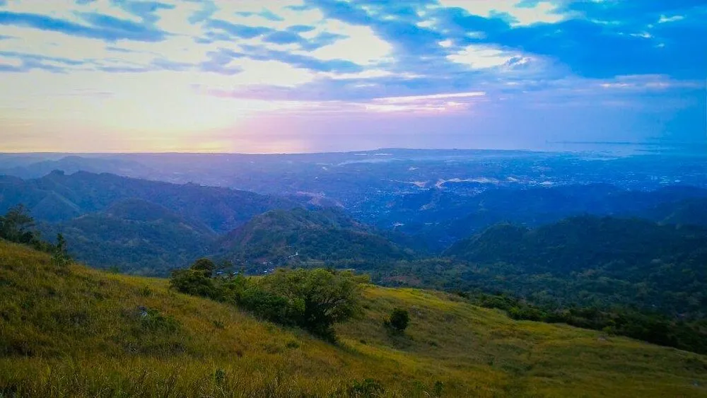 セブ市郊外のMt Kan-IragとSirao Peak 山名・登山口・キャンプ場の違いを比べる