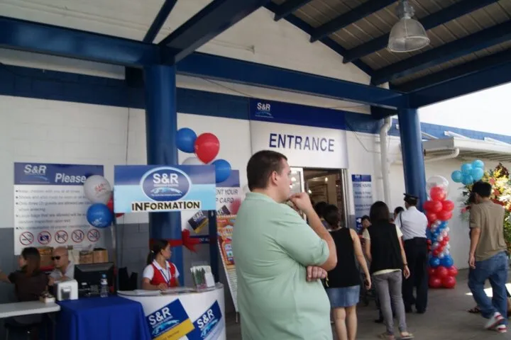 S&R Cebu倉庫店ガイド｜Mandaueの所在地・商品分野・フードサービスを確認する