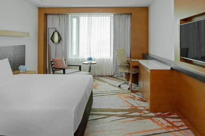 Radisson Blu Cebu宿泊ガイド | 客室・朝食・ラウンジとSM Cityへの接続