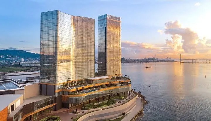 NUSTAR HotelのExecutive Signatureに泊まる｜セブ市SRPの69㎡客室と設備を確認する