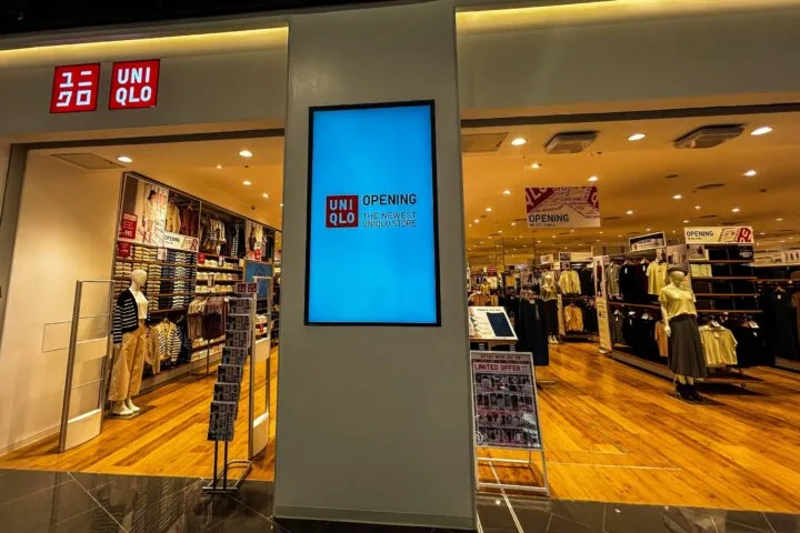 セブ・マンダウエのユニクロ｜SM J Mallの場所・商品・店舗サービスを紹介する