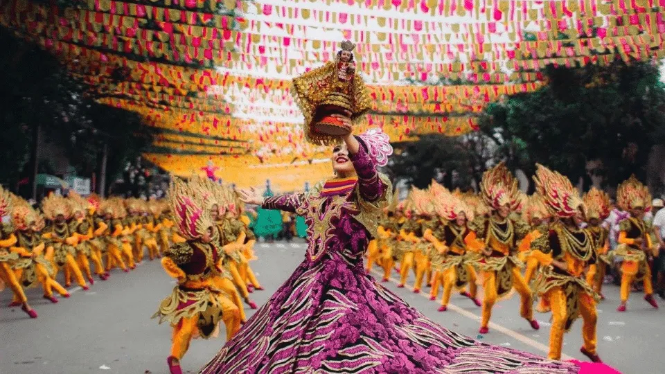 セブ市のFuenteのSinulog・年末行事｜開催年別の交通規制とホテル帰着を紹介する
