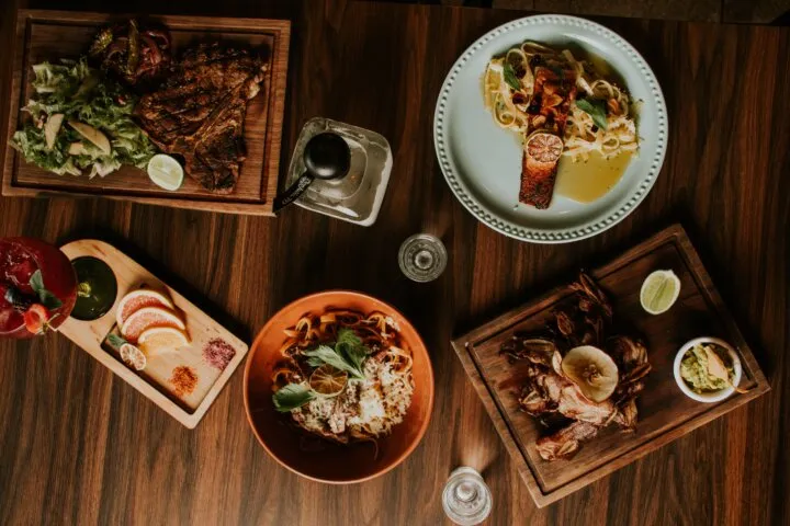Il Primo NUSTARで食事をする｜ステーキ・パスタ・ワインの注文と予算を組み立てる