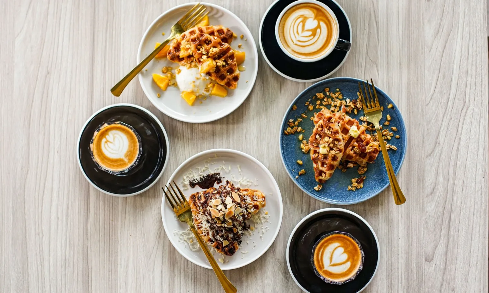 セブ市郊外のBos Coffee TOPS店 フィリピン産コーヒーと温冷メニューを紹介する