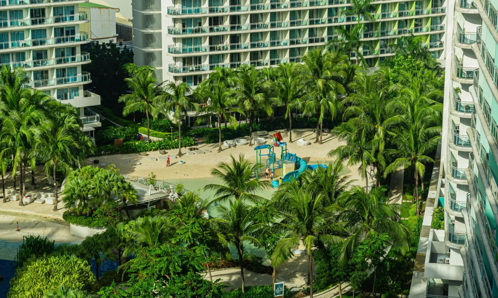 セブのSolea マクタン Resort｜客室・6つのプール・食事・遊びを確認する