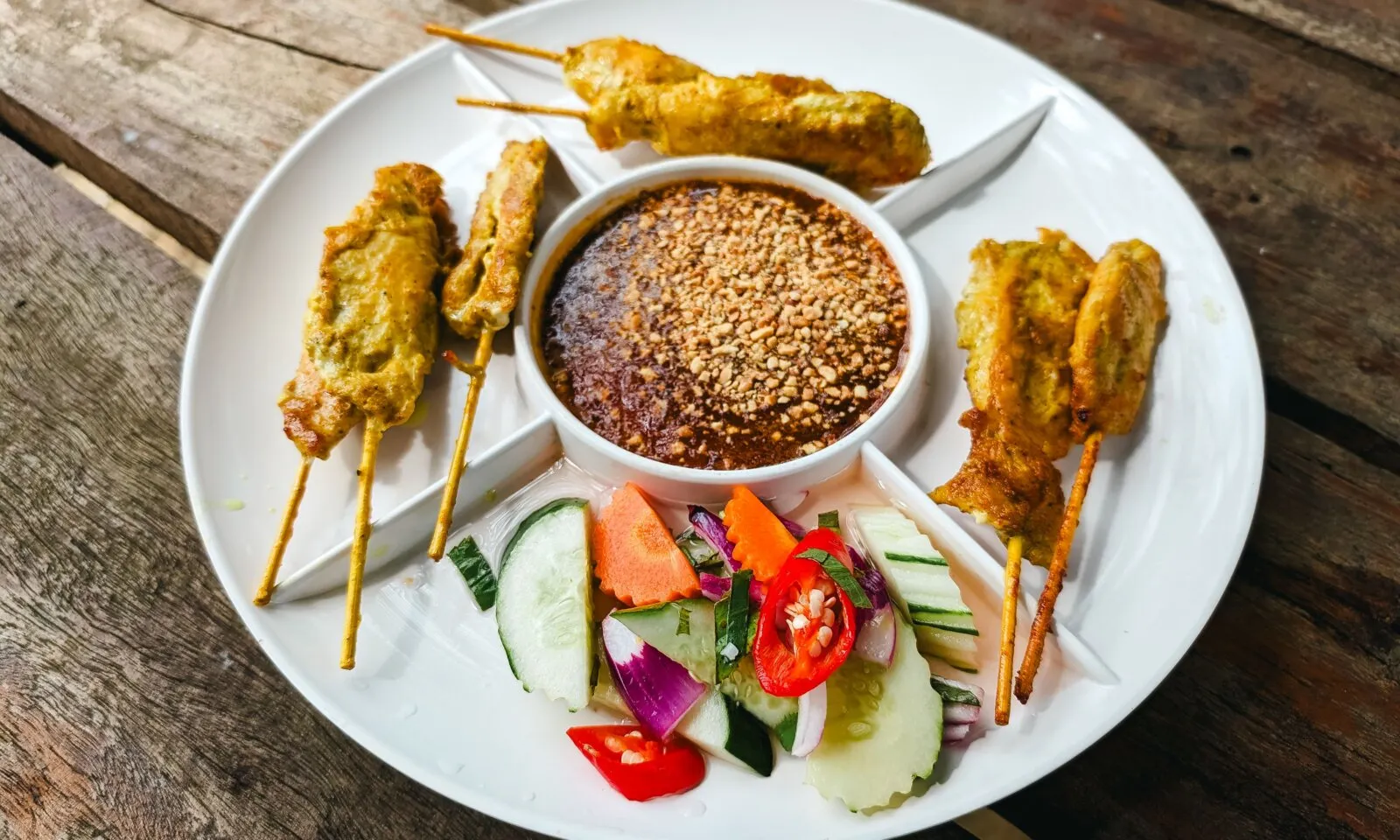セブ市郊外のCeladon Thai Cuisine TOPS店|タイ料理の辛さと注文の組み立てを紹介する