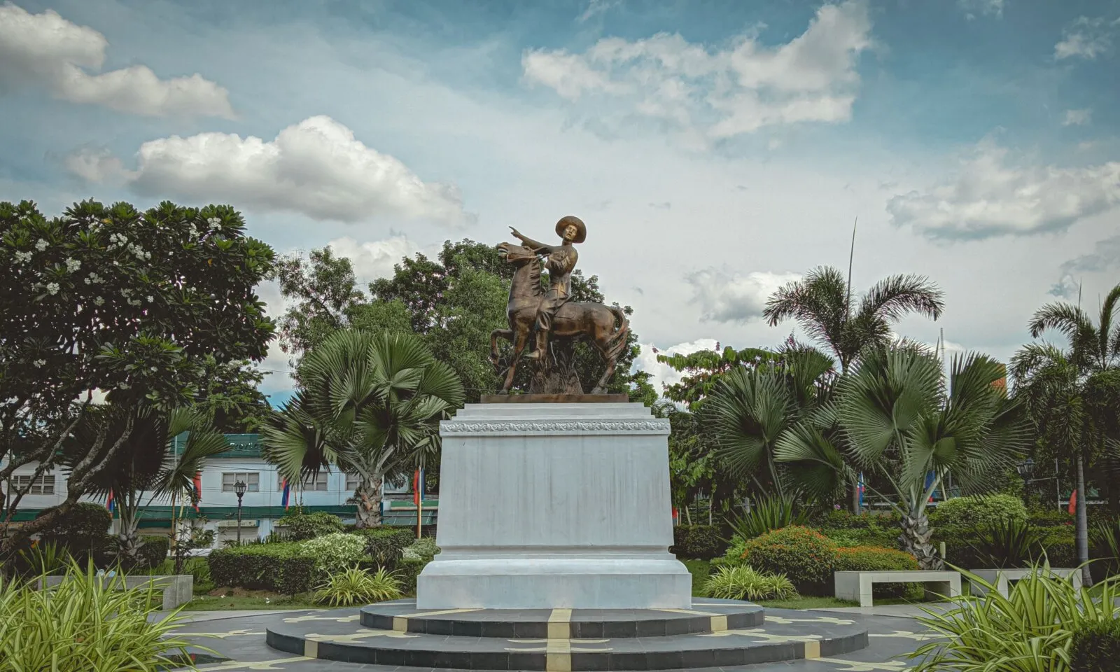 セブ市のFuente Osmeña Circle|噴水と水道の歴史・公園利用の基本を押さえる