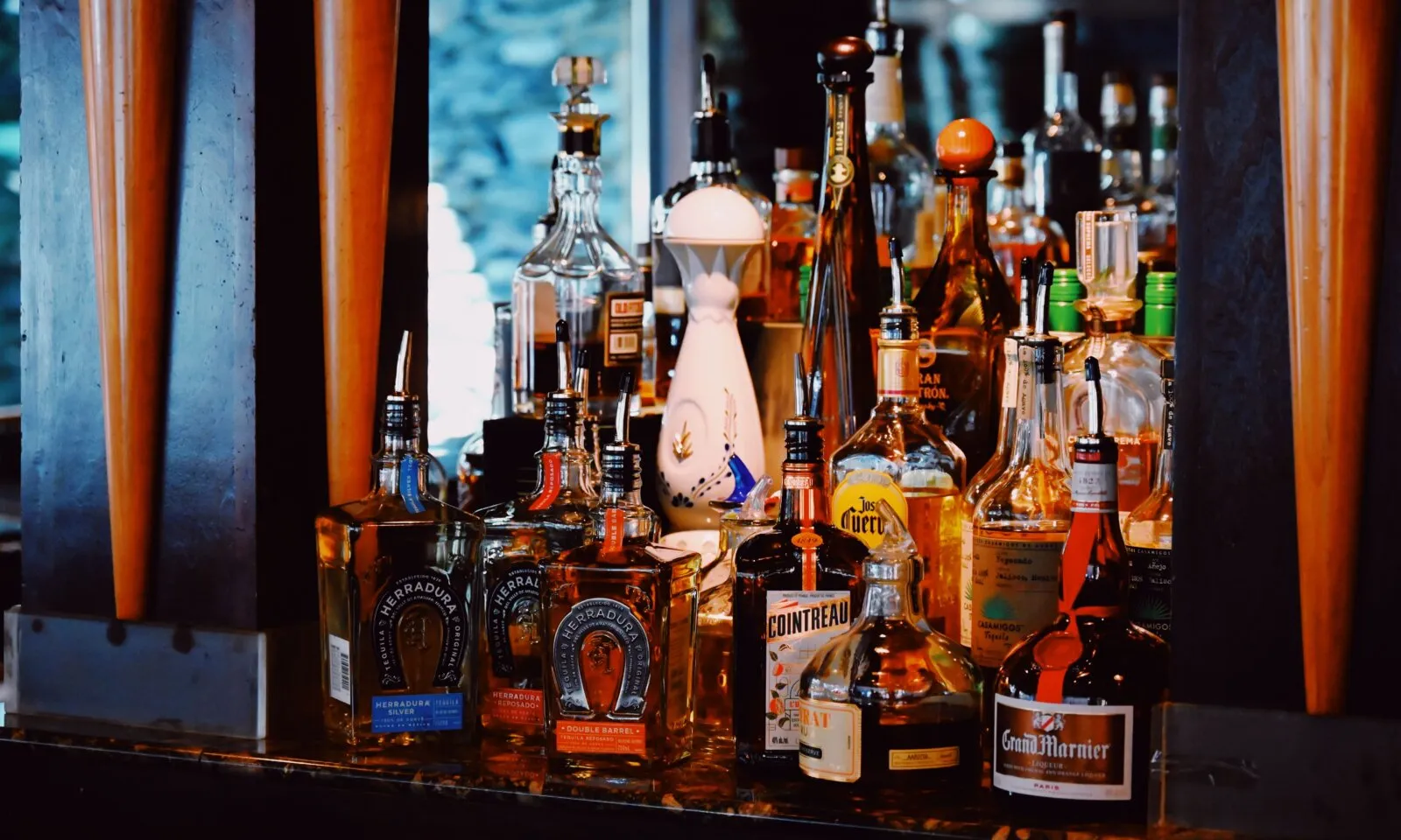 セブ市郊外のTOPSで夜に一杯 Bo’s・Alishan・Tipsy Hutの飲み物と閉店時刻を紹介する