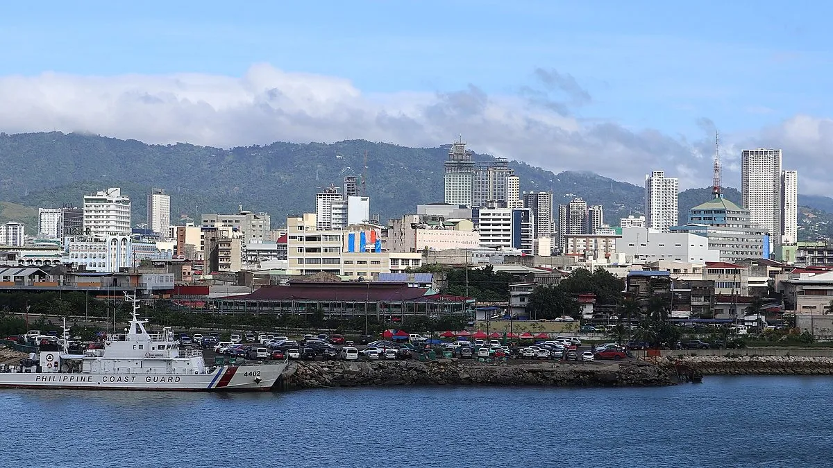 セブ港と市街