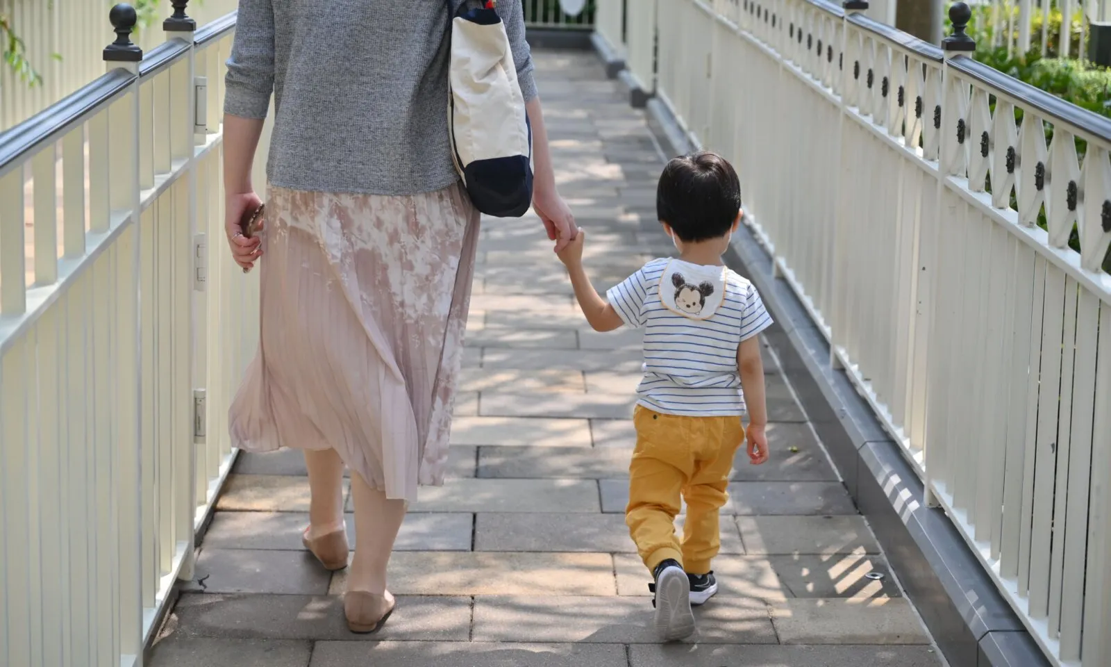 Winning English City校で親子留学はできる?年齢と時間割を分けて確認
